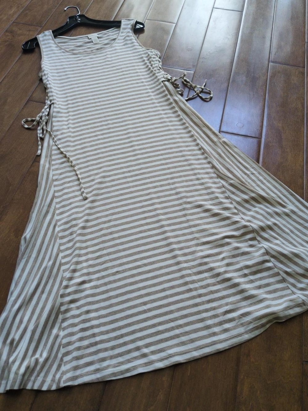 Chico's Beige & White Striped Top Size 0